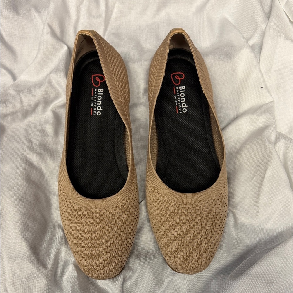 Blondo Knit Ballet Flats in Tan size 9.5